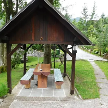 Rezidenca Mitja Tatil Evi *